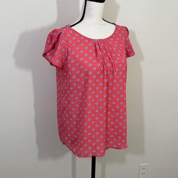 Peach shade Geometric Women's Top - Picture 1 of 8